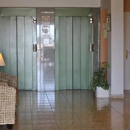 Hotel apartamentowy Borinquen Playa de las Americas (Tenerife)